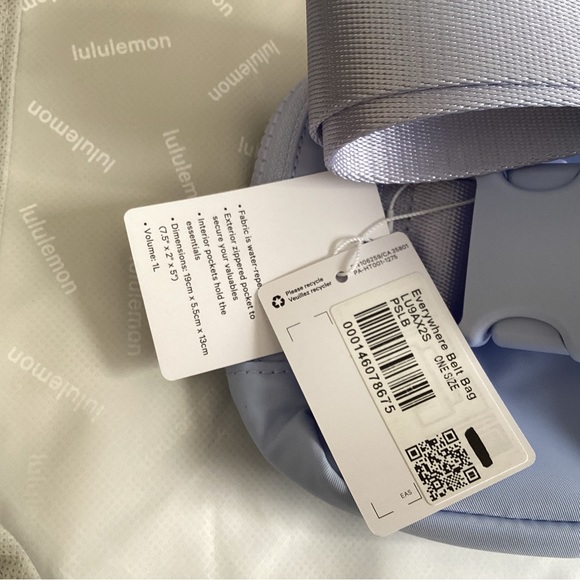 New! Lululemon Everywhere Belt Bag - Picture 9 of 9